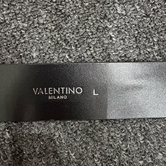 Valentino Black Leather Belt with Silver V Logo Buckle - Picture 2 of 8